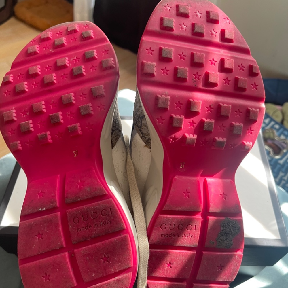 WOMEN'S GG RHYTON SNEAKER - Picture 6 of 6